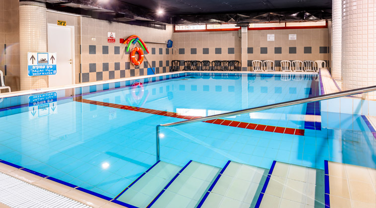 מלון ענבר ערד - הבריכה מלון ענבר ערד - הבריכה